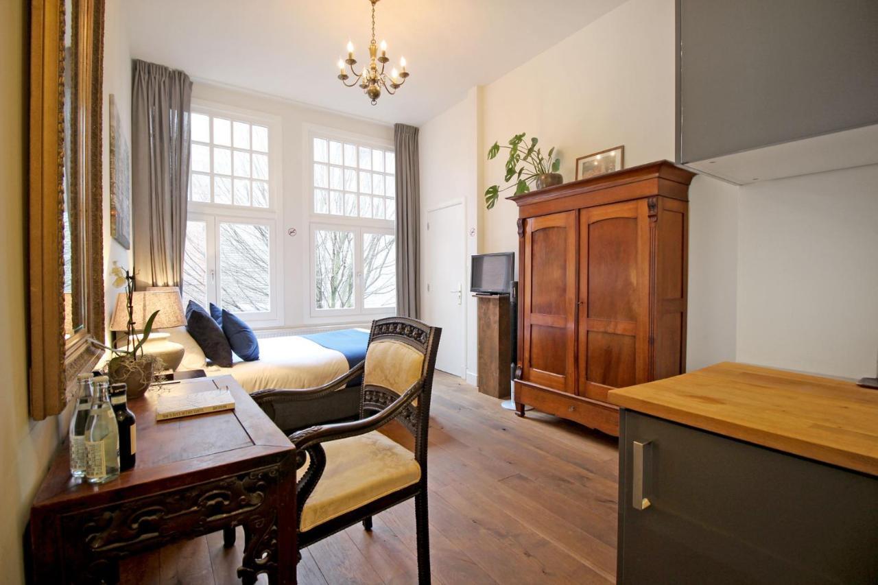 New monumental garden view Studio Amsterdam Kamer foto